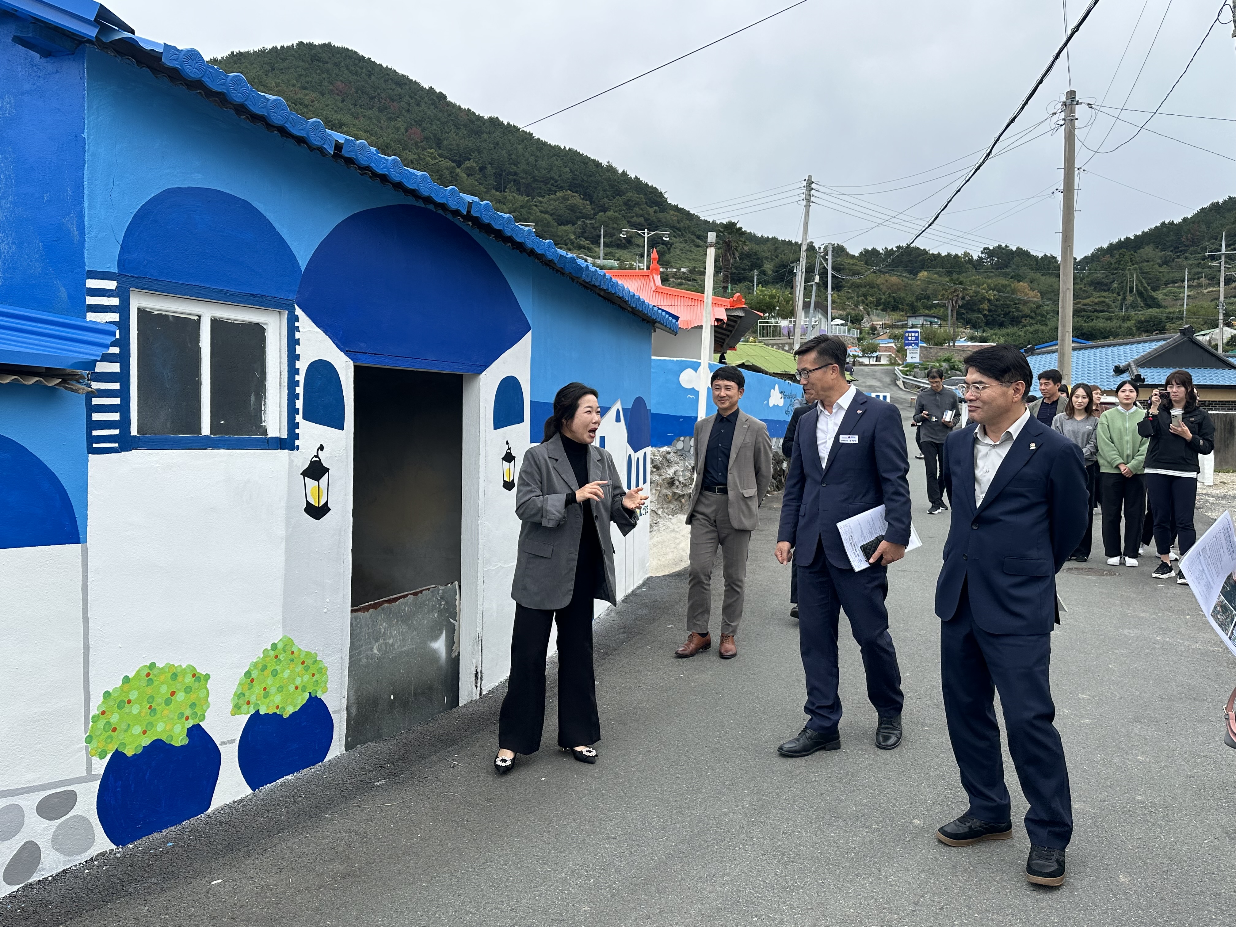 2025년 경상남도 산달도 도화지마을 벽화 제막식 사진5